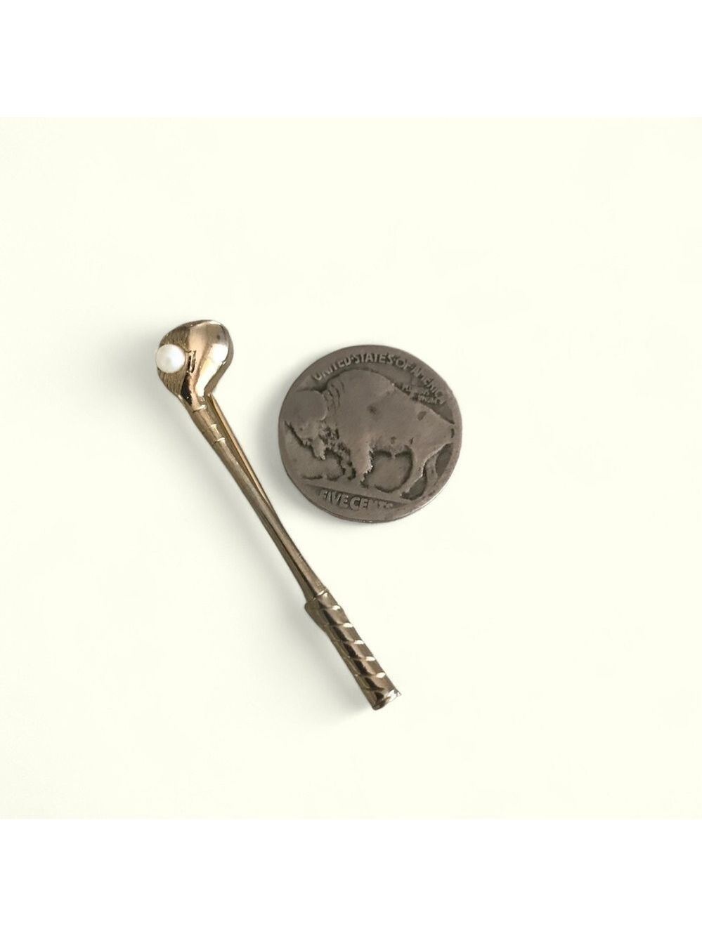 Brooch, Golf Club Delicate Gold-Tone, with a Single Faux Pearl Classic
Golfer
